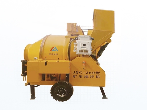 礦用濕噴臺(tái)車(chē)，礦用混凝土泵，礦用攪拌機(jī)發(fā)貨